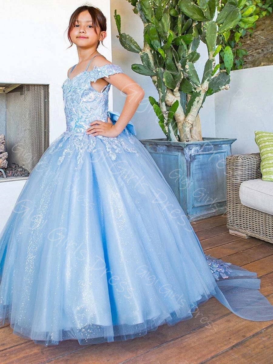 Abito da principessa per ragazze personalizzato con spalle scoperte e strascico, abito da ragazza di fiori con applicazioni di paillettes, abito da ballo da comunione