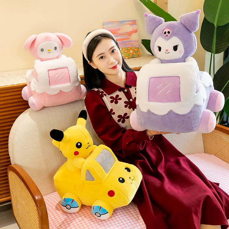 

Новый мультфильм Sanrio Kawaii трансформирует в маленький автомобиль, плюшевая игрушечная машина Kuromi Melody, плюшевая игрушка, кукла, украшение, подарок на день рождения