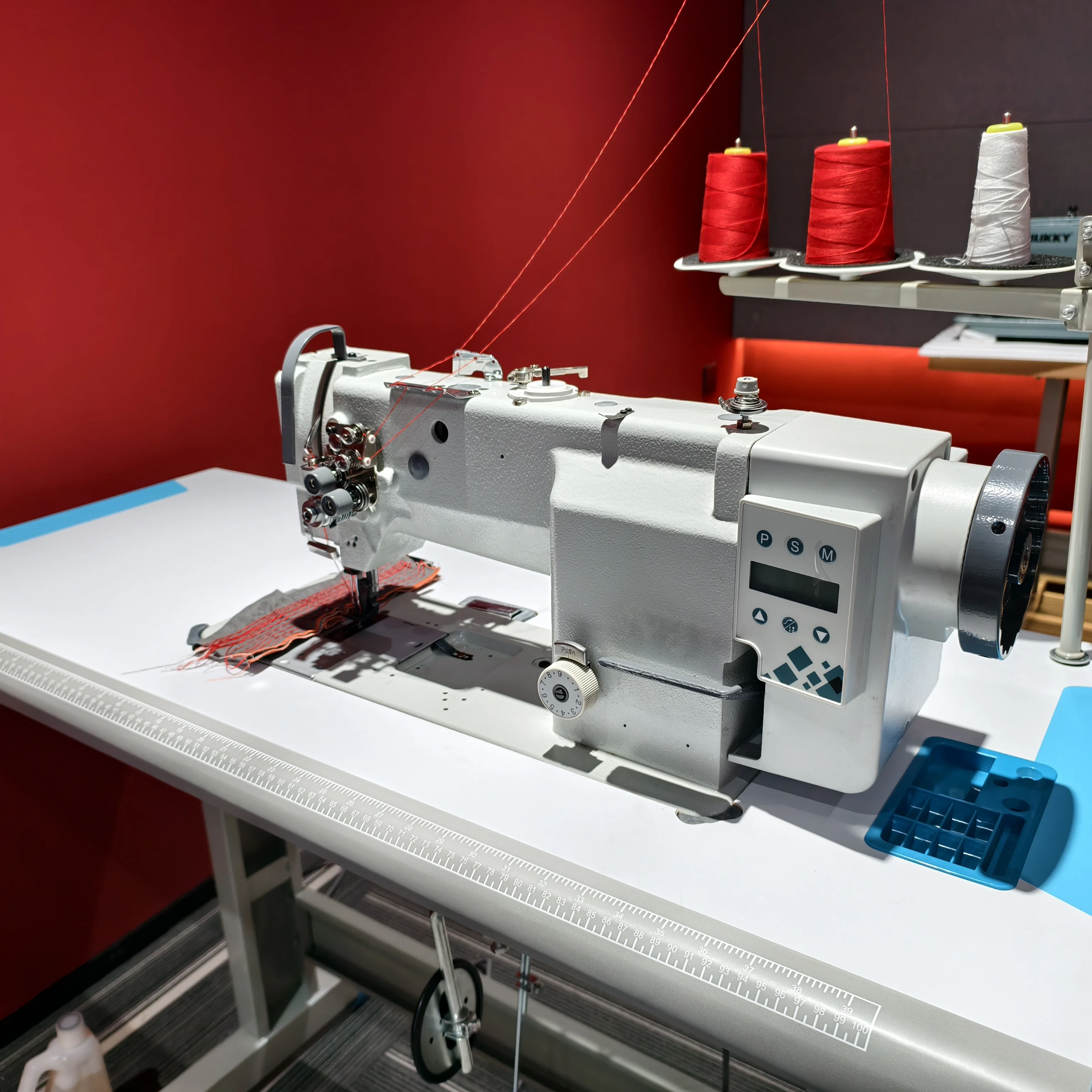 Промышленная компьютеризирован – обзор и цена Sewing Industry