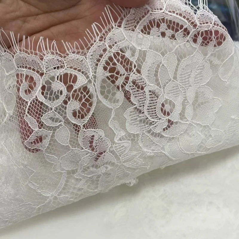 Bring a Comb Mantila Hochzeitsschleier mit voller Spitzenkante, Kathedralenschleier, weicher Brautschleier, Hochzeitsaccessoires, Doda Velo De Novias, individuell anpassbar – Detail 6