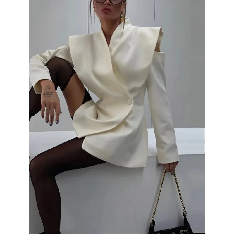 

Avant-Garde Solid Jacket Women Cutout Shoulders V-neck Full Sleeve Blazer 2026 Spring Autumn Female Fashion Events Street Style