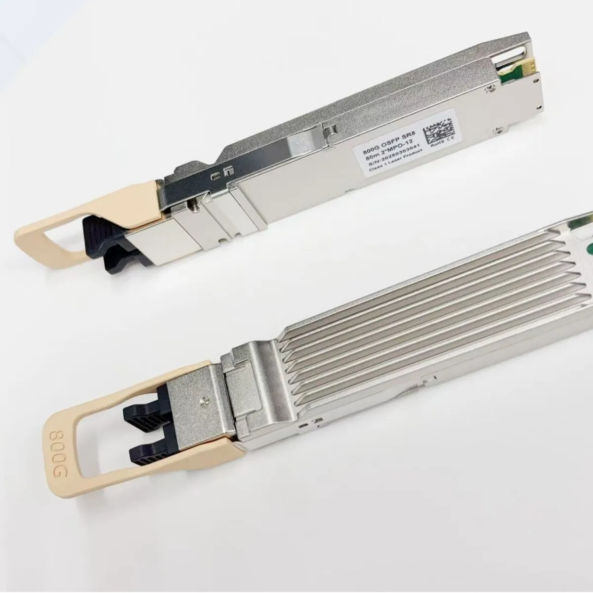 

Оптический модуль высокоскоростной передачи данных 800G OSFP SR8 50M с интерфейсом 2MPO-12, совместимый с H3RJ