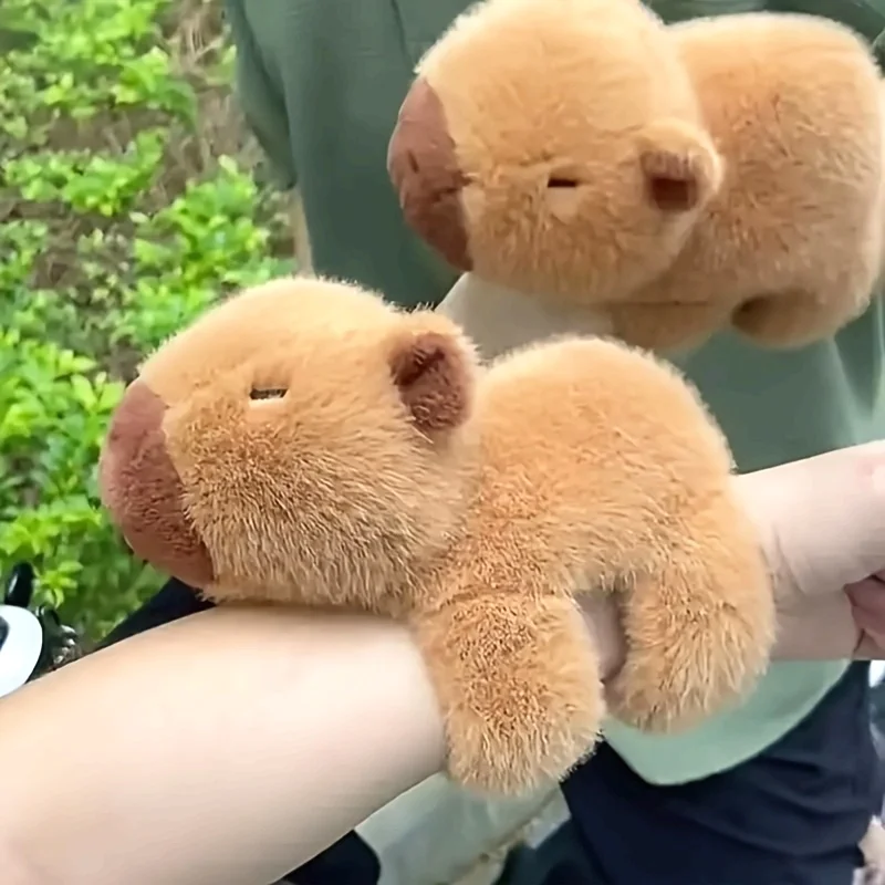 

Adorable Capybara Plush Toy Bracelet -Soft PP material,Dark brown guinea pig plush animal keychain, decorative accessory.Labubo.
