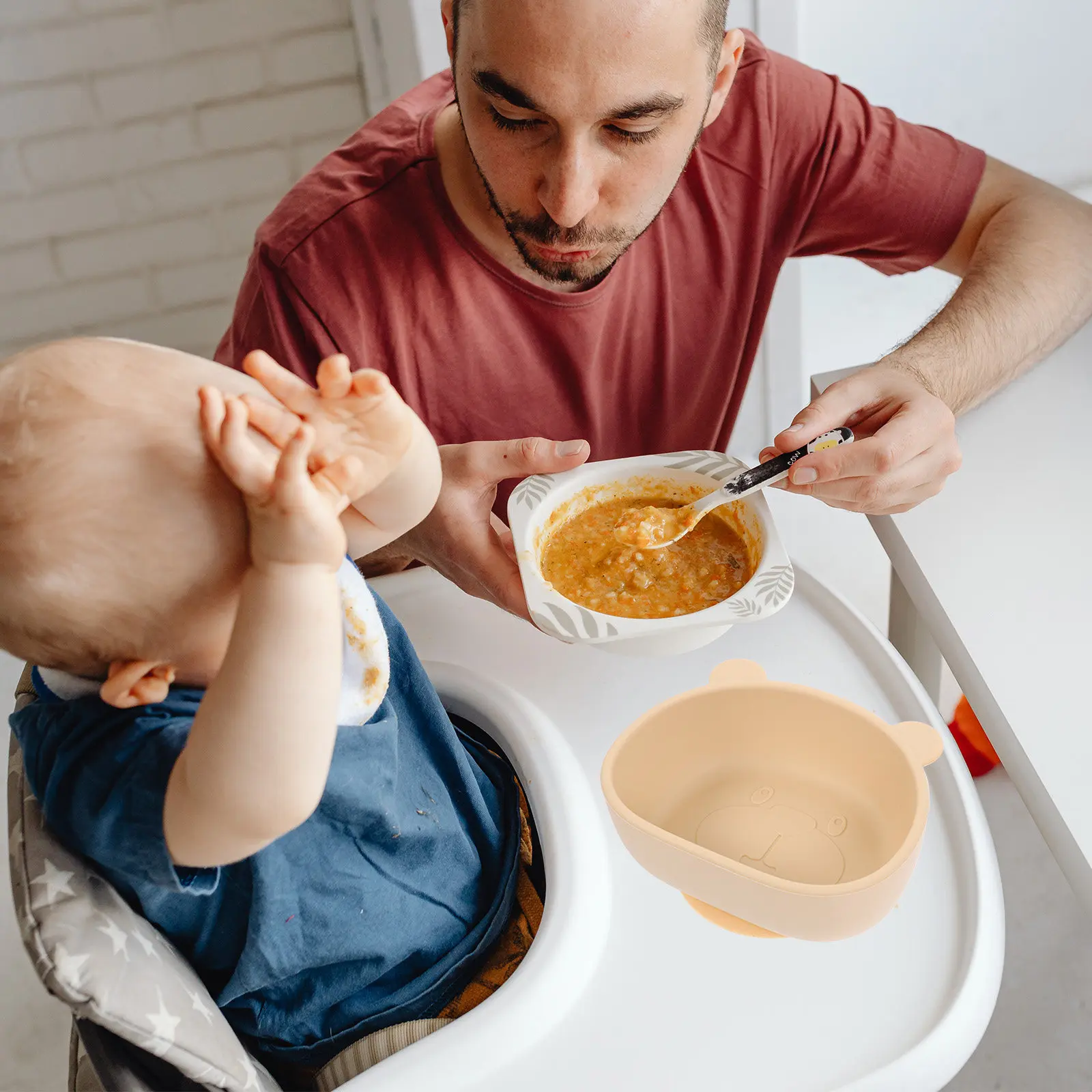 

Силиконовая детская тарелка на присоске для кормления малышей, портативная, непроливаемая, из пищевого силикона, нескользящая, для стульчика для кормления