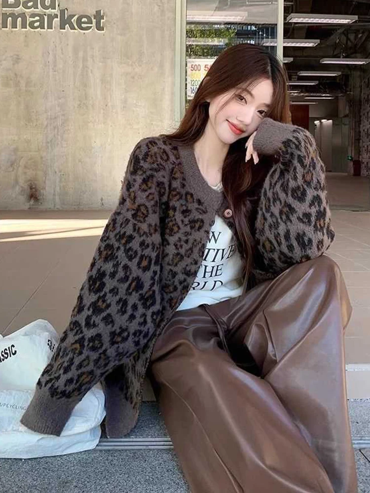 Y2K Streetwear Knit Cardigan Women Vintage Hottie Loose Casual Lazy Wind Sweater Long Sleeve O Neck Button Knitwear Outwear New