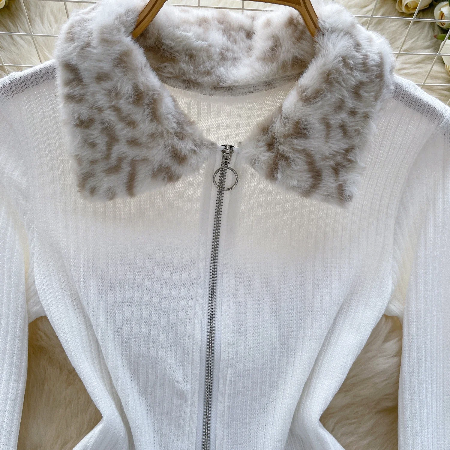 Elegant Turn-down Collar Vintage Long Sleeve Chic Zipper Slim Plush Fur Spliced Knit High Street Streetwear Autumn Winter Top