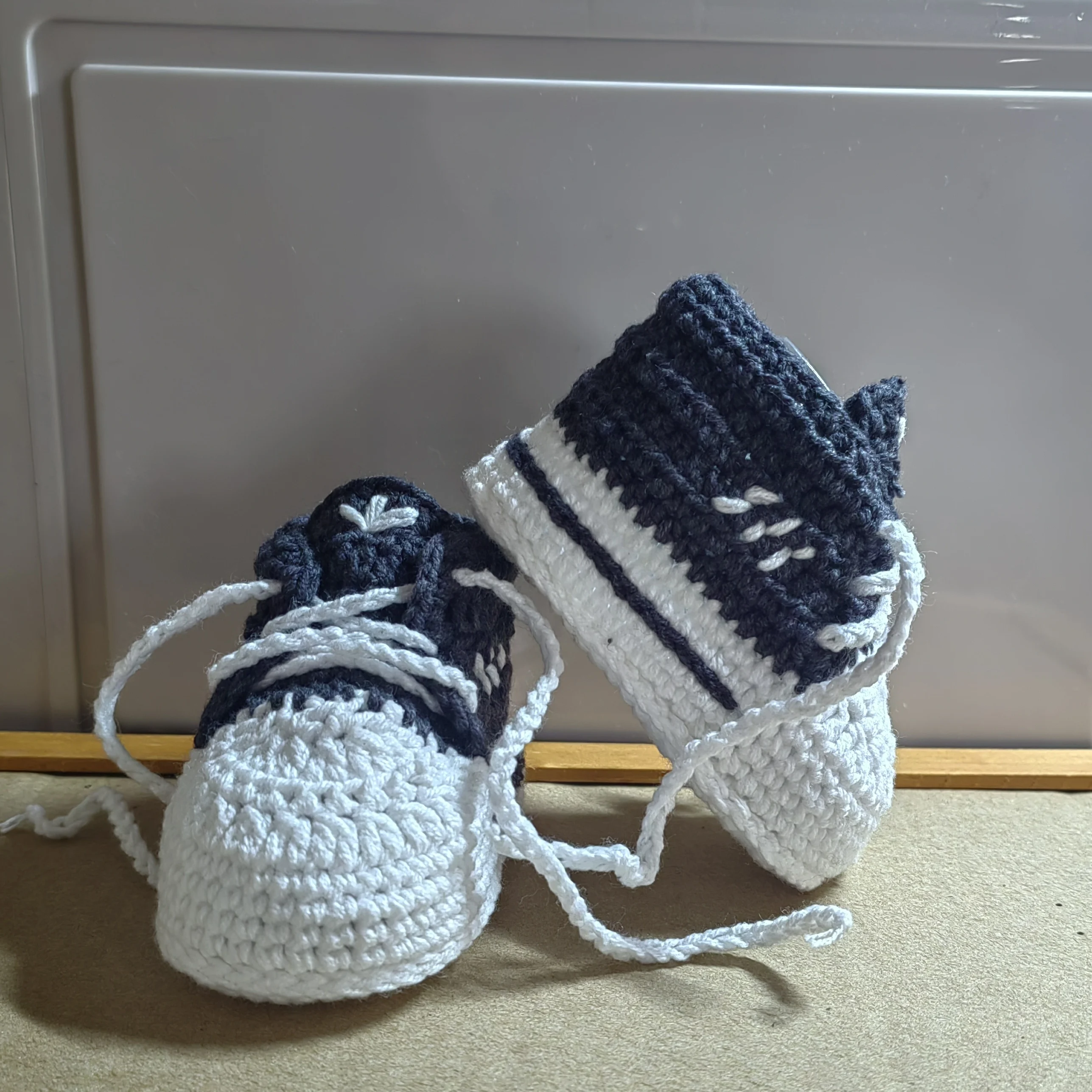 Newborn Baby Shoes Handmade Infant Boy Girl Boots Mittens Knitted Fashion Kid Clothing Accessories