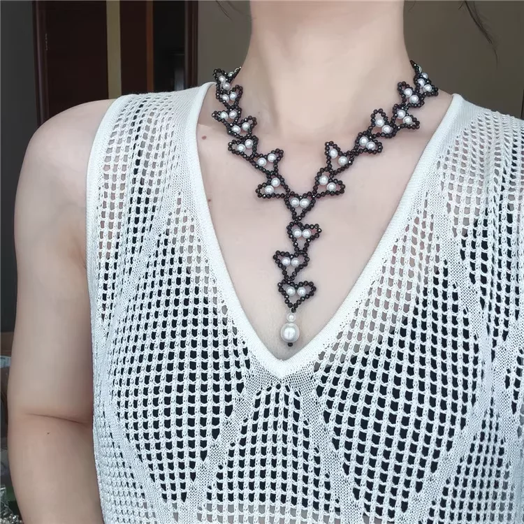 Natural Pearl With Faceted Black Spinel Clavicle Necklace
