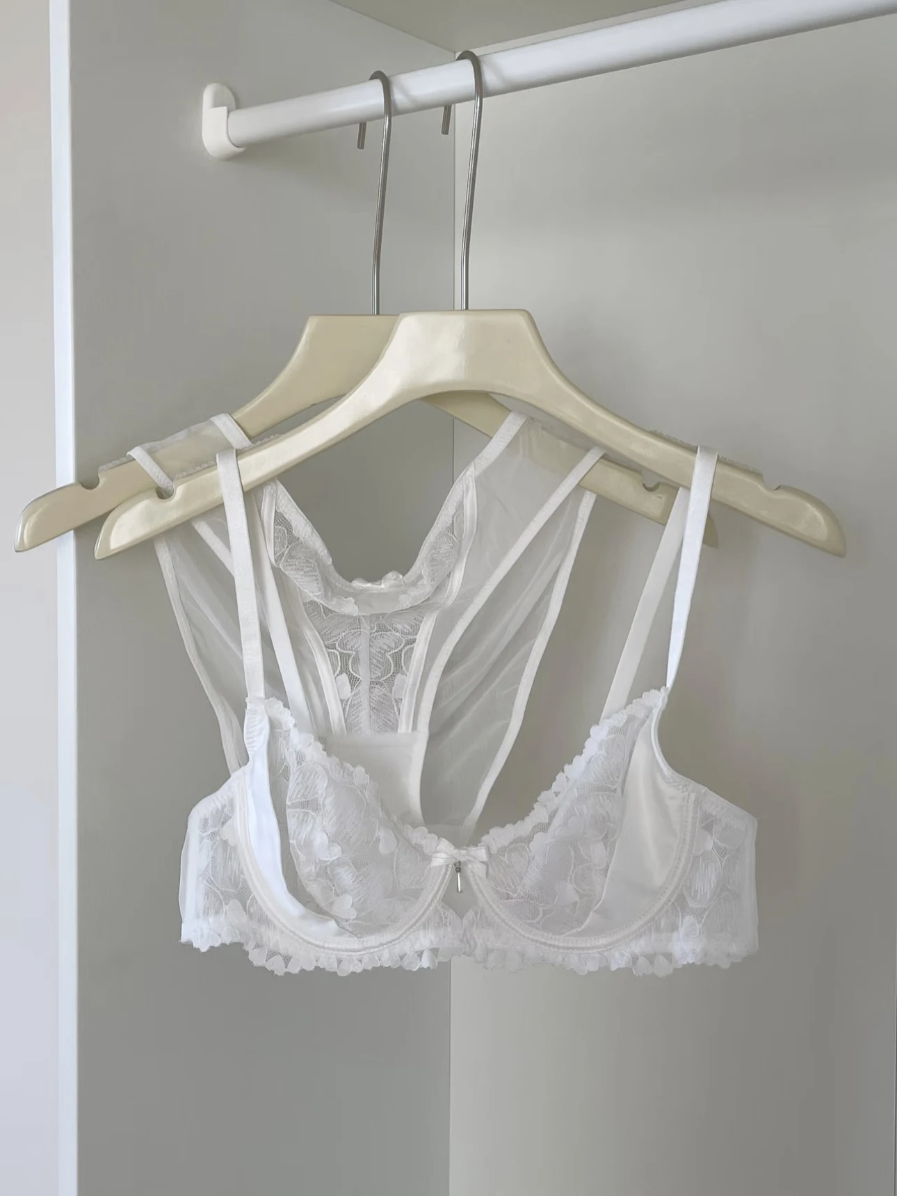 Conjunto de lencería adelgazante de encaje francés, sujetador y bragas sexis de realce, anillos finos de acero ligeros de lujo, conjunto de Control de barriga con realce Sexy YUQI