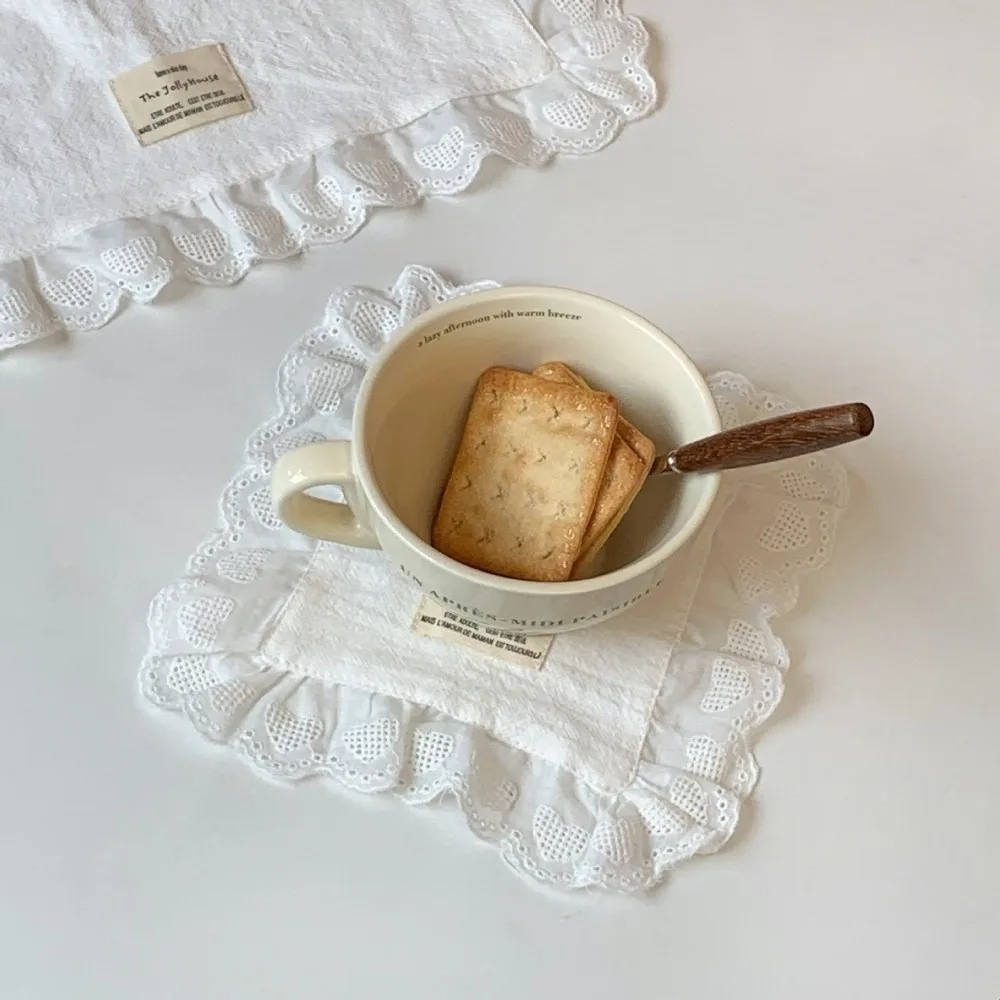 Lace Ruffle Design Lace Ruffle Placemats Dust-proof Material Soft Texture Soft Flounced Napkins Flounced Edges Cotton Fabric
