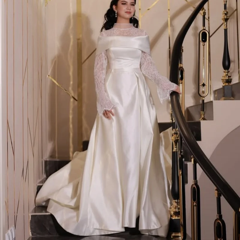 

Satin ivory white Appliques Lace Wedding Dresses of off-shoulder A-line decal Bridal Gowns Made Customized