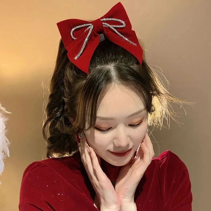 New Fabric Velvet Bow Hairpins for Women Spring Clip Crystal Butterfly Hair Clips Luxulry Headpiece Korean Hair Accessories