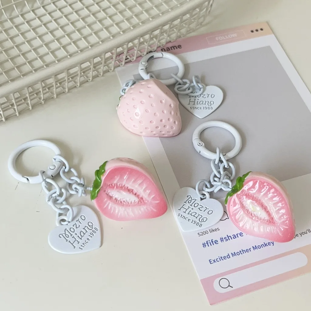 Strawberry Bag Charm Delicate Cute Key Chain 3d Pink Strawberry Key Chain Sweet Resin Key Ring For Christmas Gift Backpack
