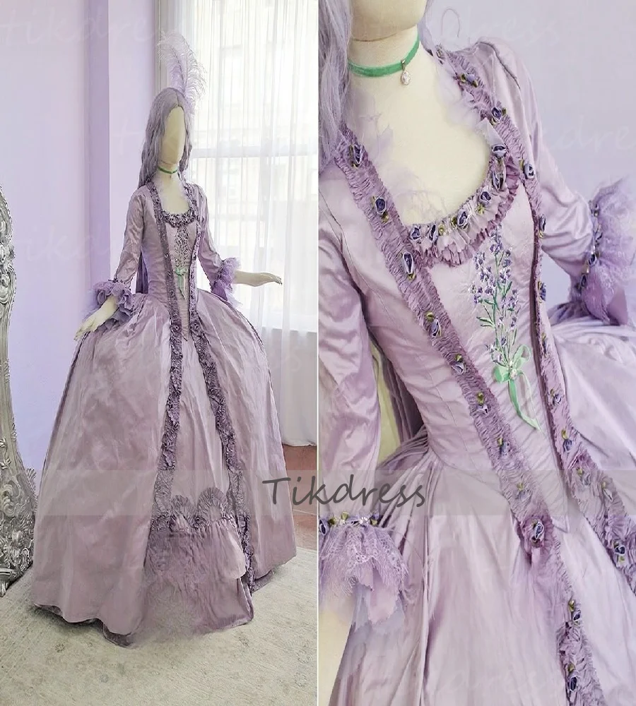 ชุดราตรีสีม่วงไลแลคสไตล์โรโคโคศตวรรษที่ 18 พร้อมงานปัก ชุดราตรีสไตล์จอร์เจียน มารี อองตัวเนตต์ ชุดราตรีสไตล์ยุคกลาง ชุดราตรีสไตล์แกสบี้ ชุดราตรีสไตล์เซลติก แบบสั่งตัด