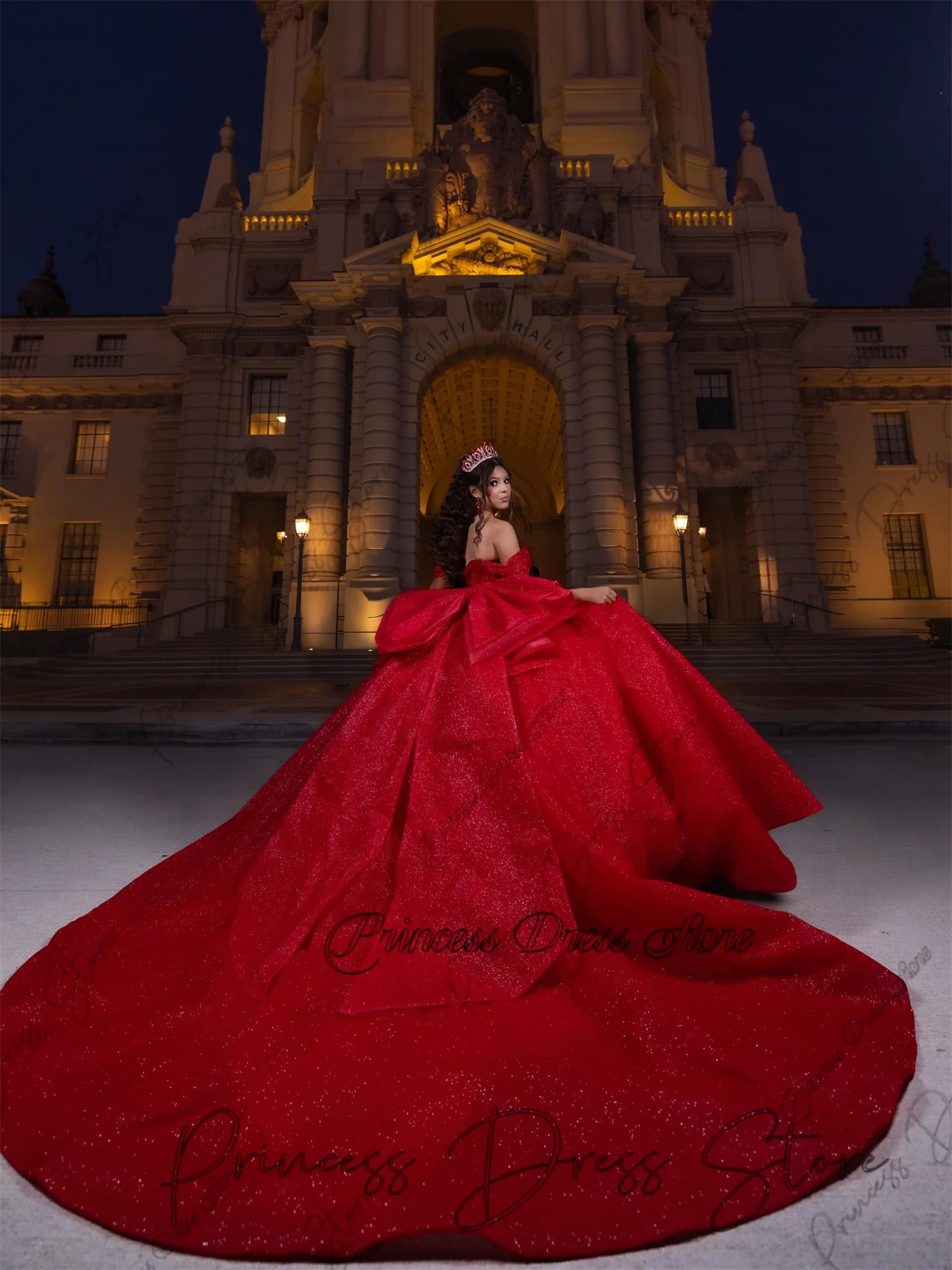 ชุดเดรสงาน Quinceanera ผ้าทูลล์ลูกไม้ประดับลายสวยงาม ทรงบอลกาวน์ ปี 2025 ชุดเดรสงานวันเกิดประดับลูกปัด สไตล์เม็กซิกัน ชุดเดรส Sweet 16 แบบสั่งตัด