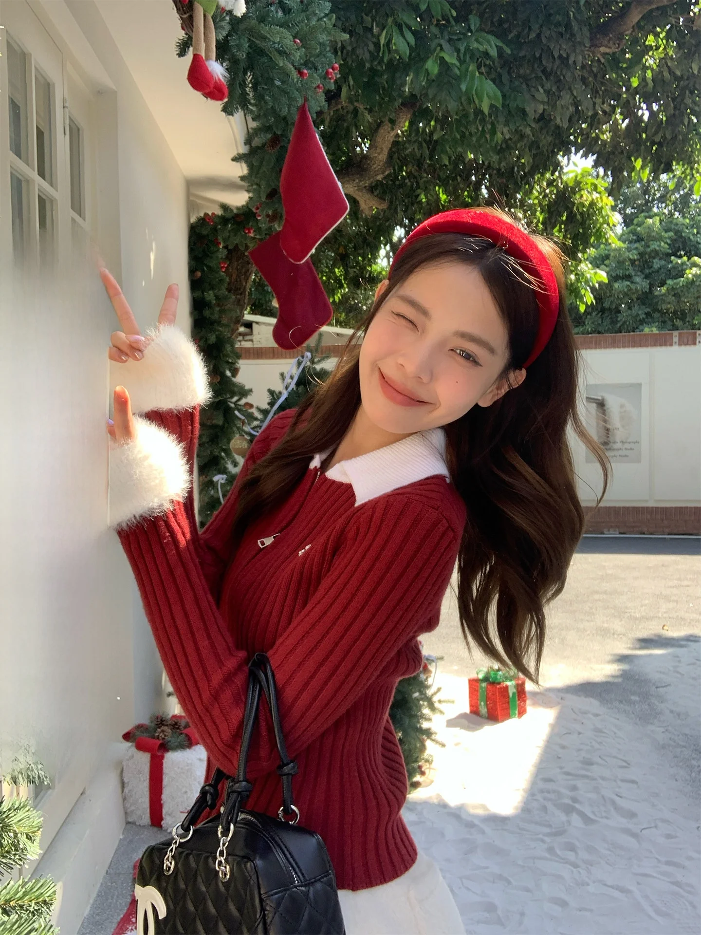 

Новый красный вязаный свитер Song Zhengen для женщин, модель 2025 года, зимний, приталенный, с воротником, корейская версия, с длинными рукавами