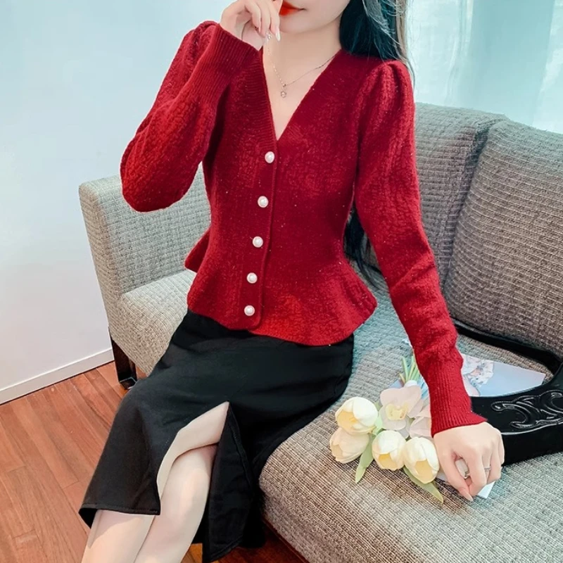 Solid Cardigan Women Autumn Temperament Daily Graceful French Style Pearls Button Design Aesthetic Tender Ladies Clothes New