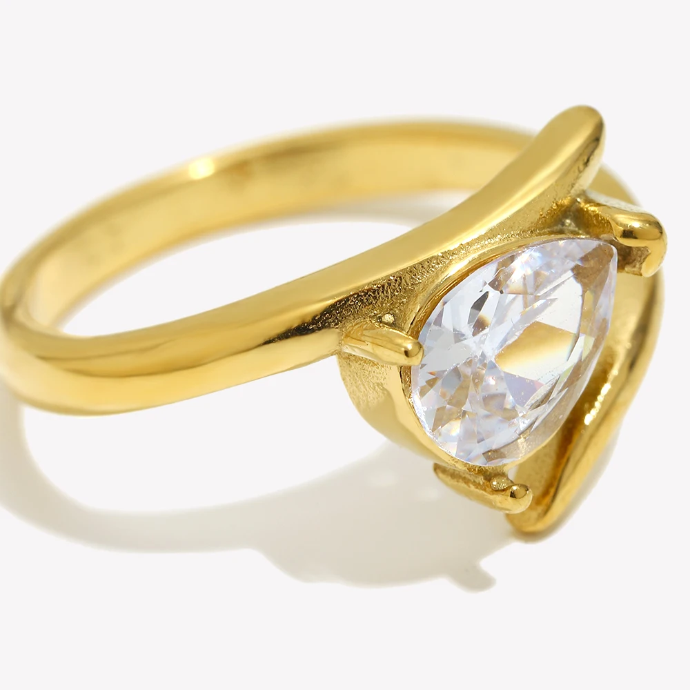 E.B.belle Wing Shaped White Zirconium Water Droplet Ring 18K Gold Plated Accessories 316L Stainless Steel Decoration