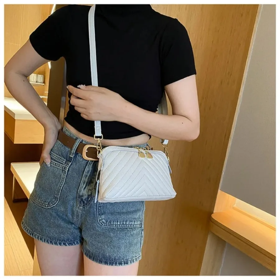 

Весенне-летняя новая модная нишевая модная сумка с вышитой нитью, классическая простая женская сумка через плечо на одно плечо