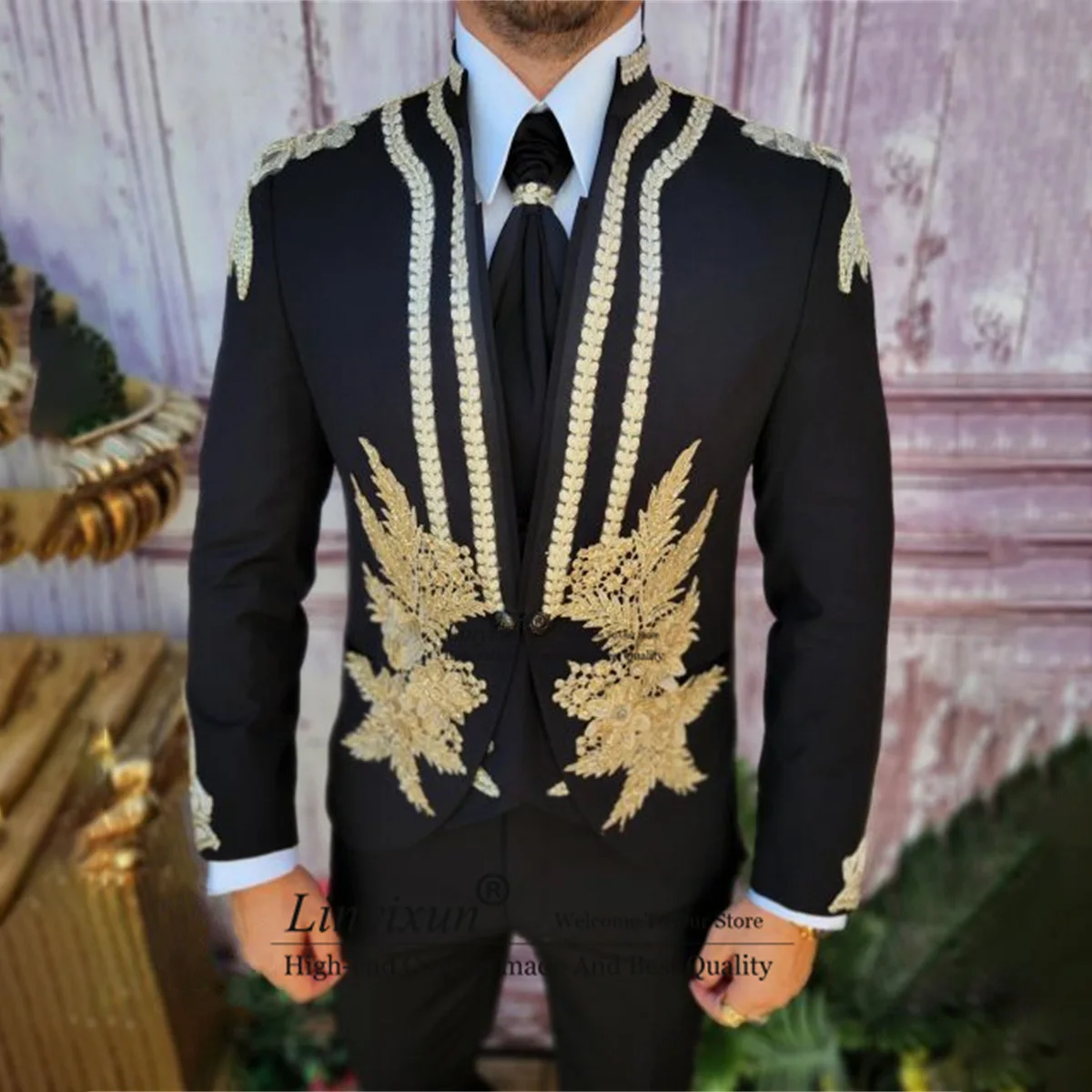 

Fashion Gold Appliques Wedding Suits For Men Slim Groom Tuxedos With 2 Pieces Male Prom Blazer Sets trajes elegante para hombres