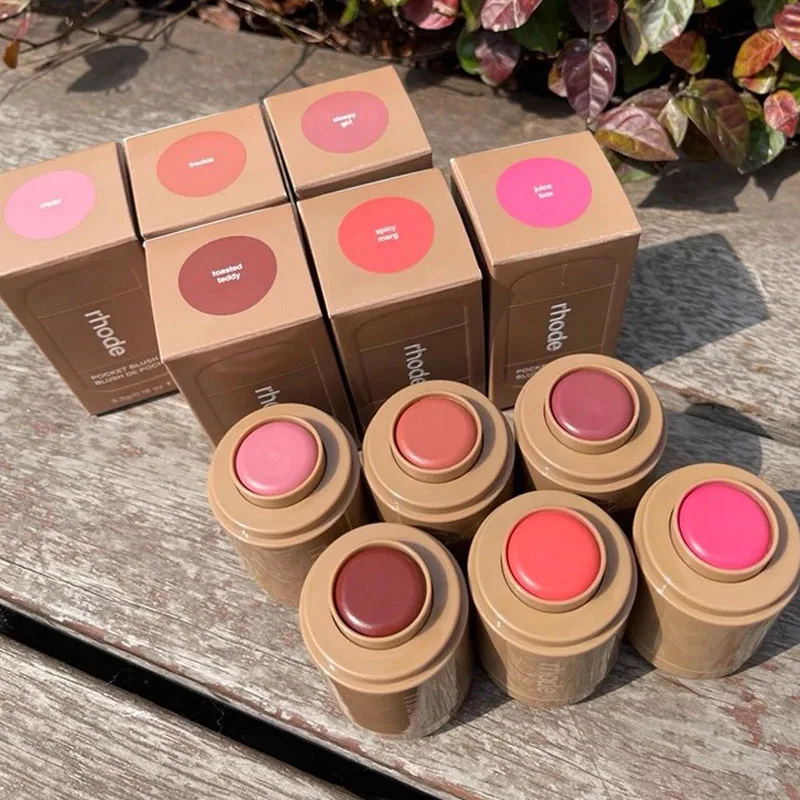 Batom em Bastão Hot Brand para Bochechas e Lábios, Gloss Labial, Capa de Celular para iPhone 16 17 com Laço, Tons SALTY TAN, Raspberry, Espresso, INS