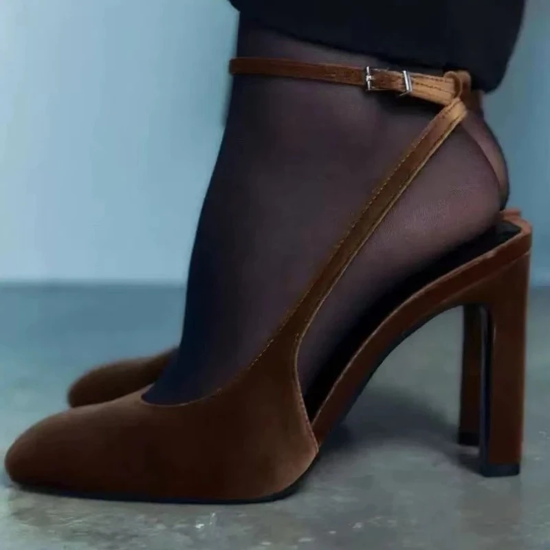 موضة جولة تو الكاحل حزام مشبك مضخات النساء ريترو براون فو الجلد المدبوغ أحذية مصممين أنيقة مأدبة فستان أحذية Zapatos Mujer #3