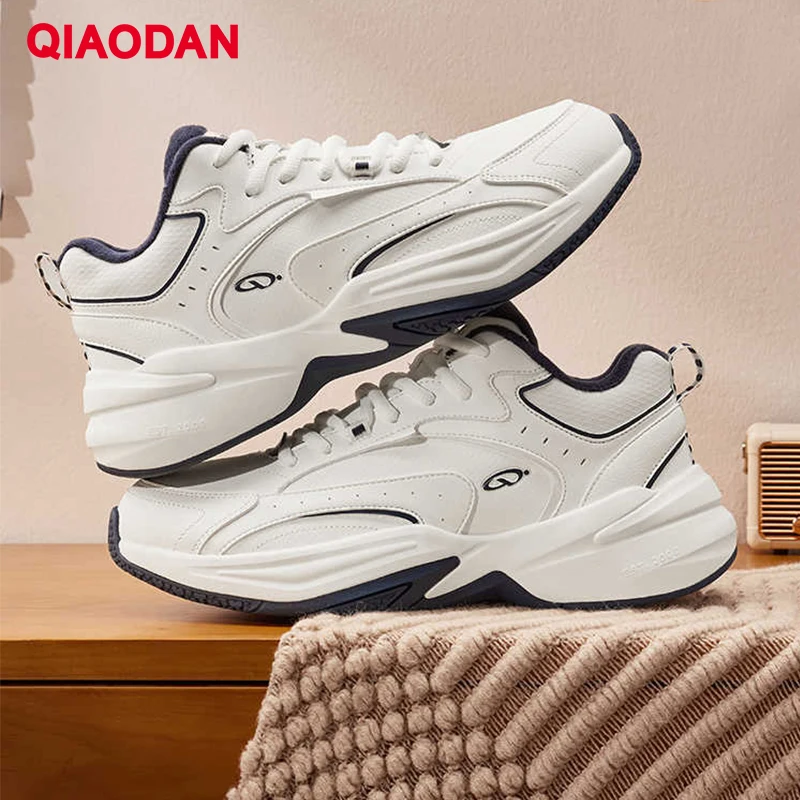 QIAODAN Fleece Lined Sport Shoes Winter Warm Waterproof Leather Men's Shoes 2025 Outdoor Snowing Walking Sneakers QXG043254409B