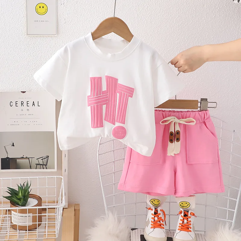 

2024 Designer Baby Boy 18 Months Old Summer Clothes for Kids Letter Printed Short Sleeve T-shirts and Shorts Girls Outfits Set