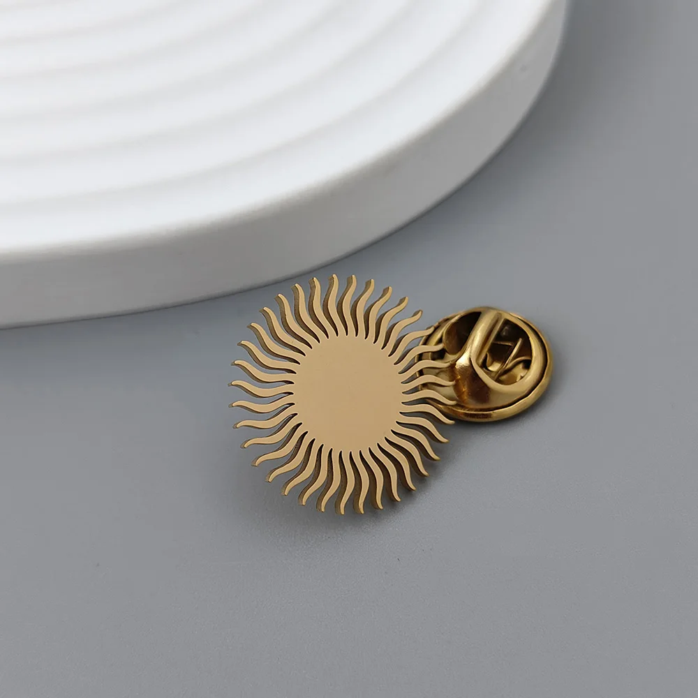 316L stainless steel sunflower gold-plated badge, black suit lapel pin, anti-exposure button for women, brooch for men