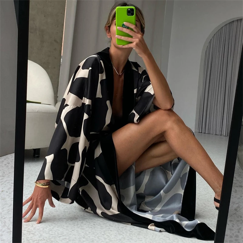 

New Satin Coat Women's Spring Seven-Point Sleeve Cool Nightgown Bathrobe Home Clothes Women's Clothing