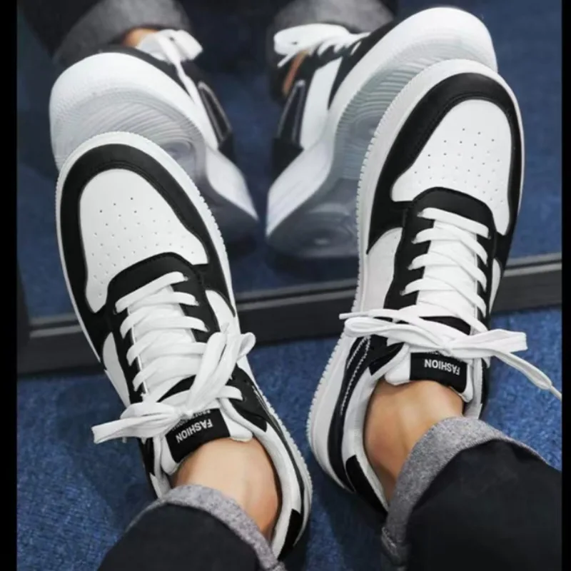 

2026 Men's Shoes Spring and Autumn New Comfortable Flat Shoe Sports Shoes Lace Up Casual Men's Shoes Outdoor Lightweight