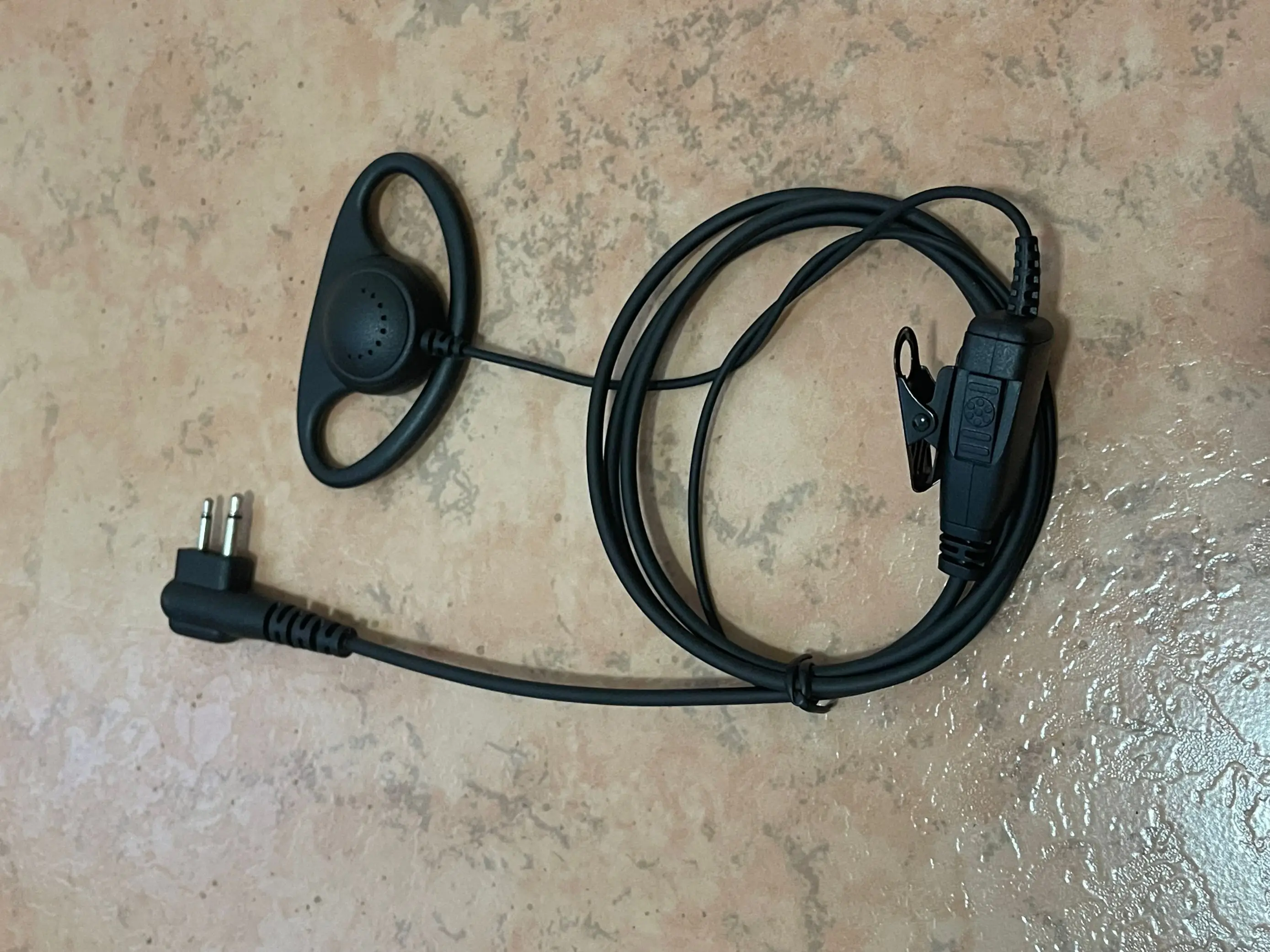 

D Shape Collar PTT headphone handfree M plug for Motorla DEP450 DP1400 P3688 EP450 GP3188 HYTERA TC500S etc walkie talkie