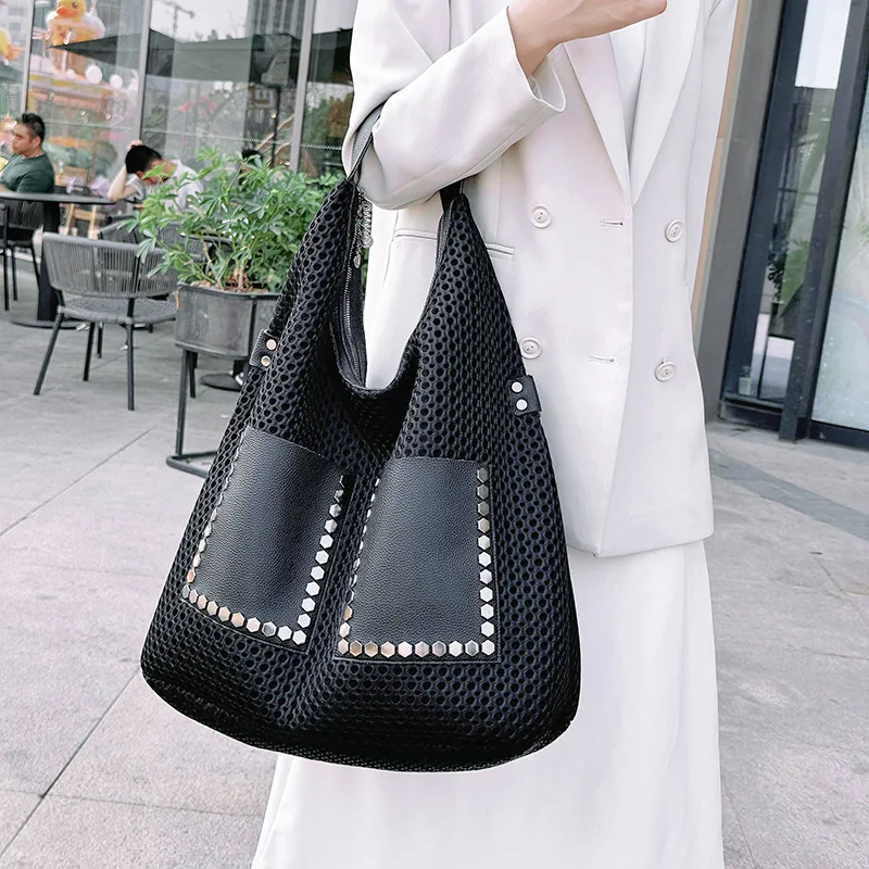 

Пригородная модная винтажная женская повседневная сумка-тоут с заклепками и широким ремешком, большая вместительная сумка на плечо, подмышки