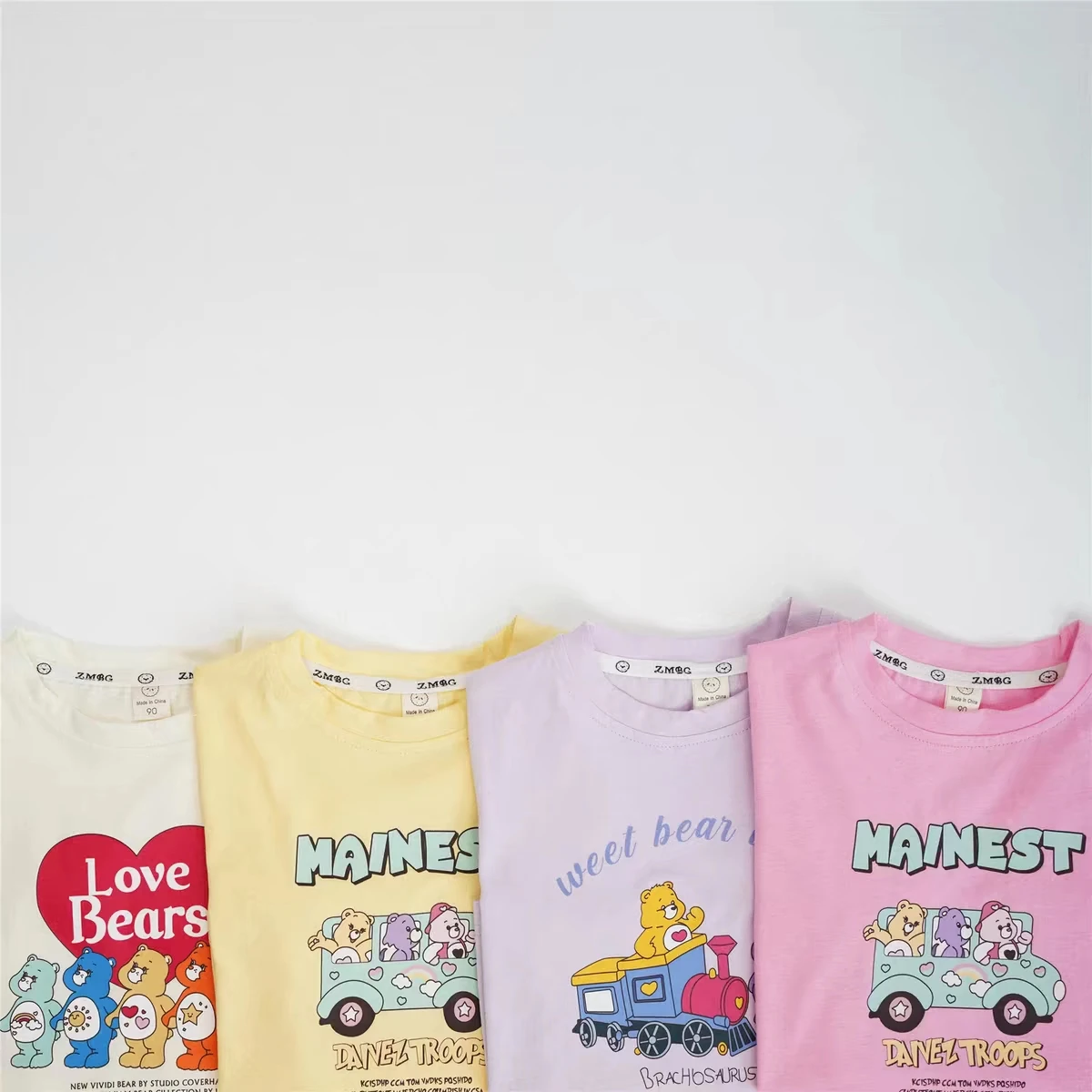 T-shirt da bambina stampata con orsetto carino 2024 nuovo abbigliamento estivo magliette a maniche corte per bambini magliette da ragazza in cotone