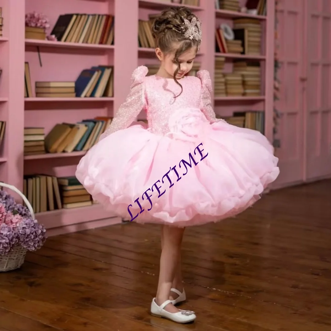 فستان فتاة الزهور اللامع الوردي المخصص مطرز على شكل حرف a طول الركبة وأكمام طويلة فستان زهور ثلاثي الأبعاد لحفلات الزفاف الأولى بالتواصل