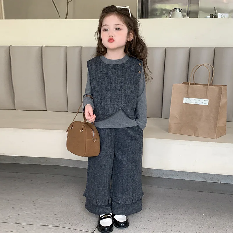 Girls' set autumn clothes 2026 new foreign fashionable children's baby girl Korean casual autumn vest three-piece set