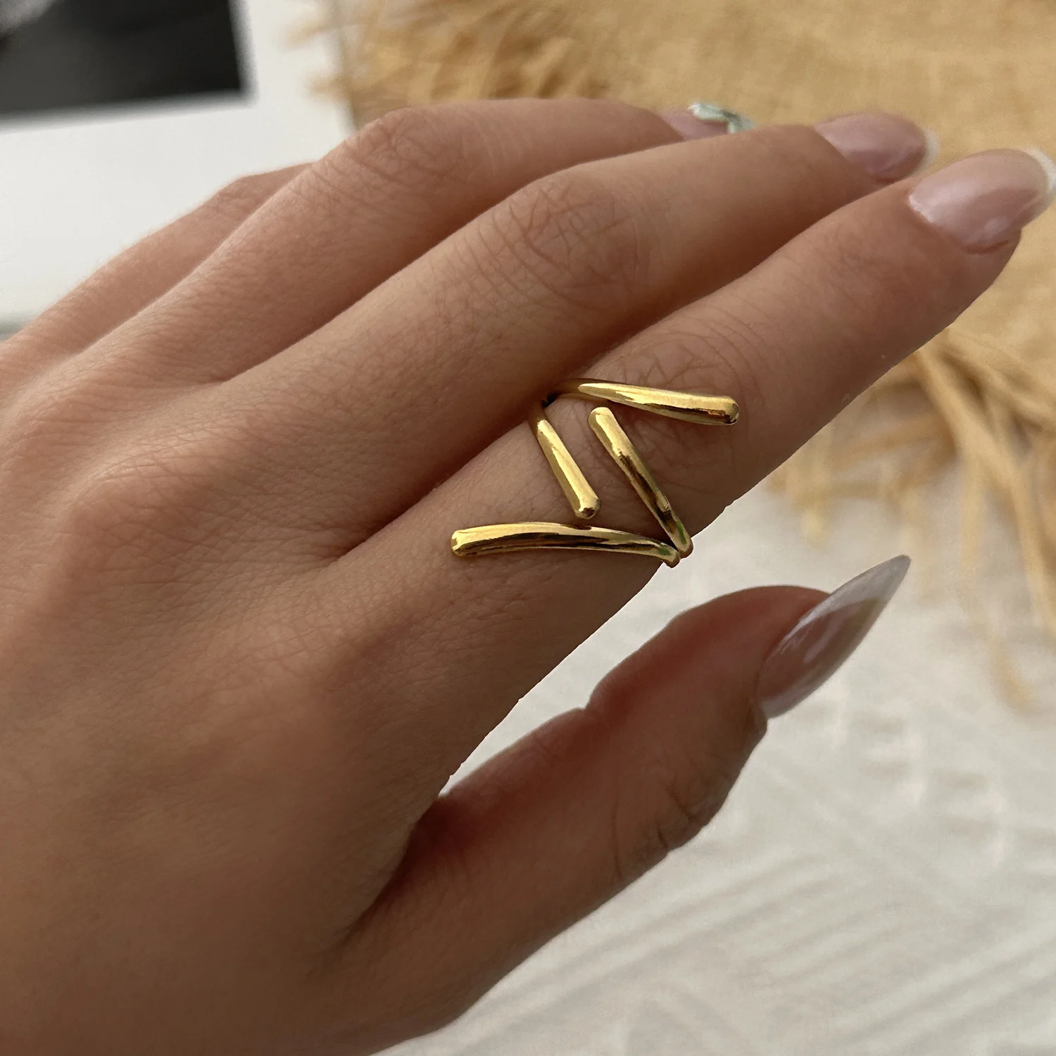 5-teiliges Vintage-Set mit Blatt-Textur Edelstahl-Ringe in Goldton für Frauen, Stapelbare Boho-Statement-Ringe für den Alltag, Eleganter Natur-Schmuck – Detail 6