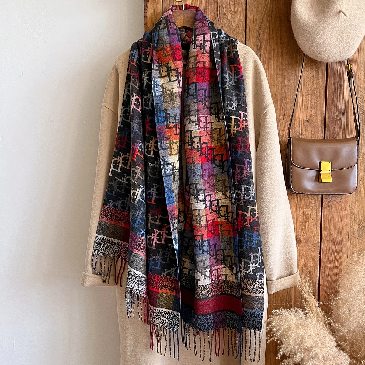 Winter New Brand National Style Paisley Design Thick Pashmina Warm Shawl Long Tassel Print Scarf Women Keep Warm Poncho Stoles