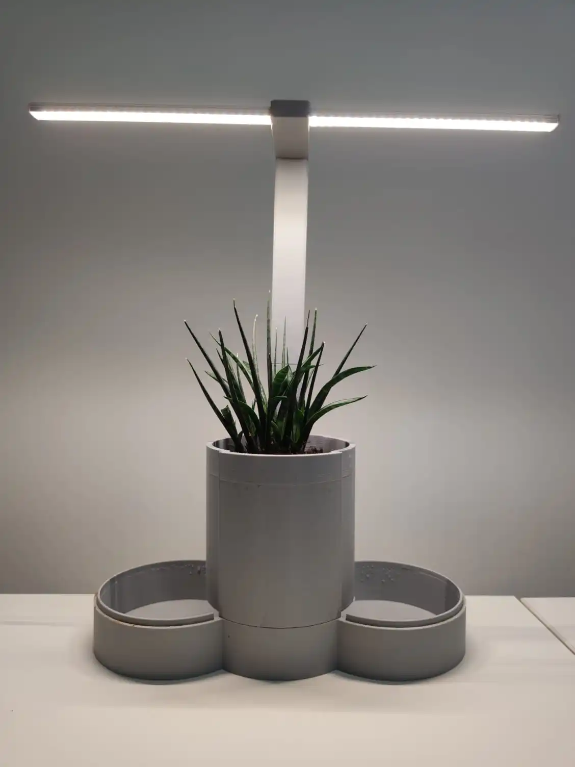 Good End Price High-Efficiency Silver Color Smart Led Strip Light For  Promoting The Growth And Health Of Your Plants