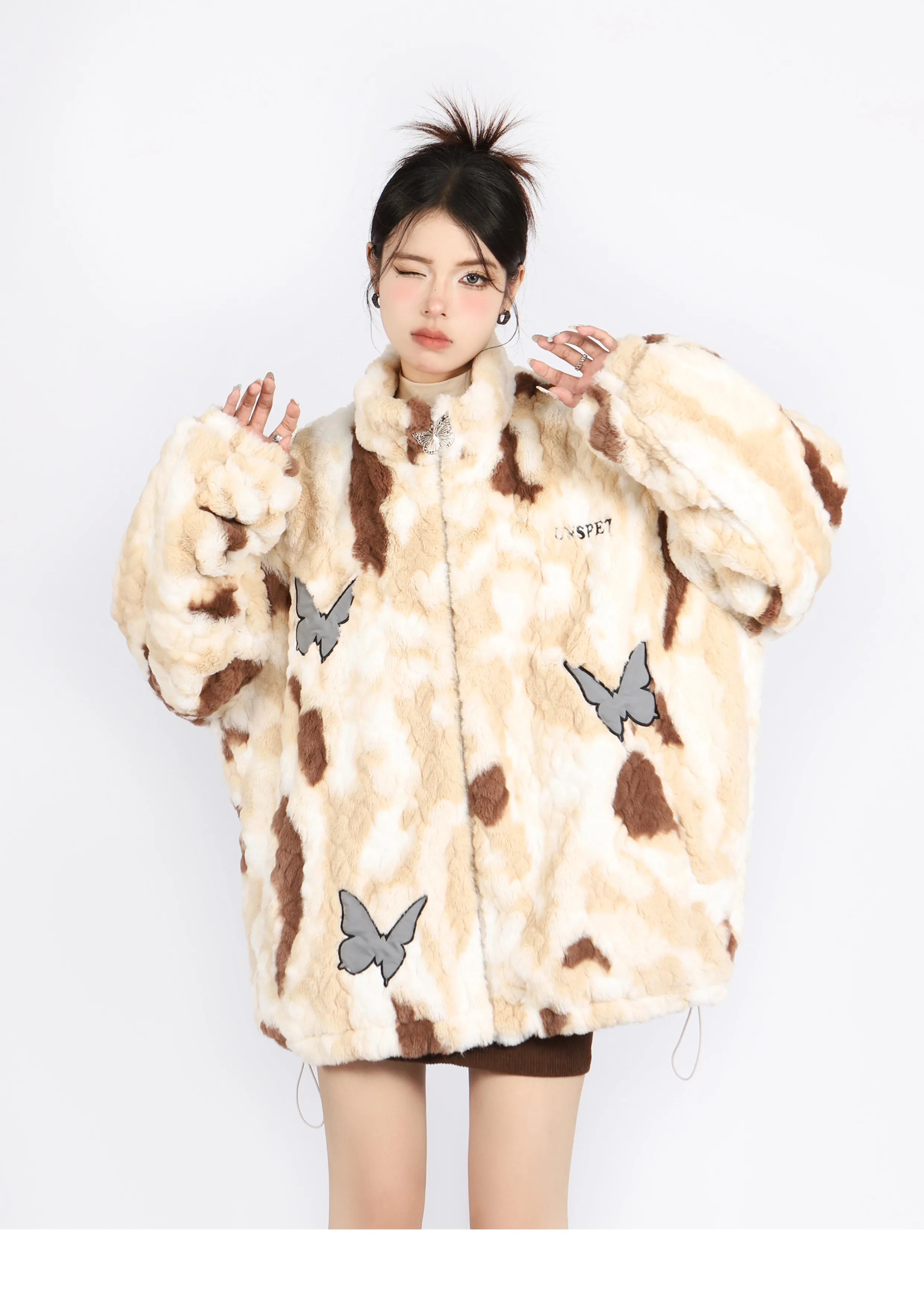 سترة صوف الضأن الأبيض رايون الحرير الاصطناعي الألياف الاصطناعية خيوط كيميائية المصنعة موضوع هندسي ستراند مصممة GF