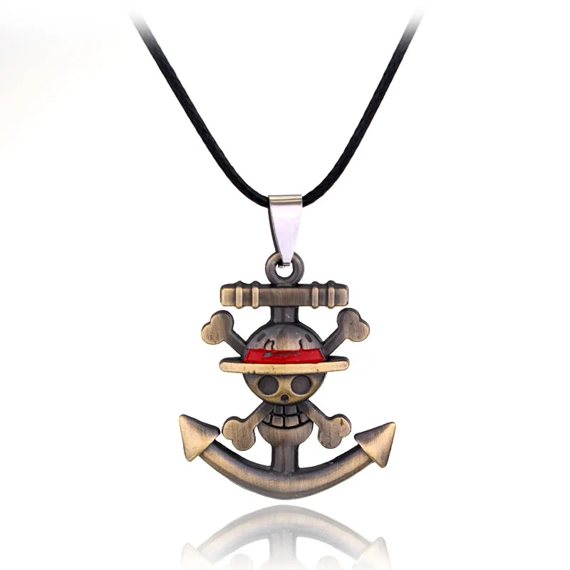 Anime japonés One Piece Hermoso collar con forma de calavera mercancía de anime pequeño regalo