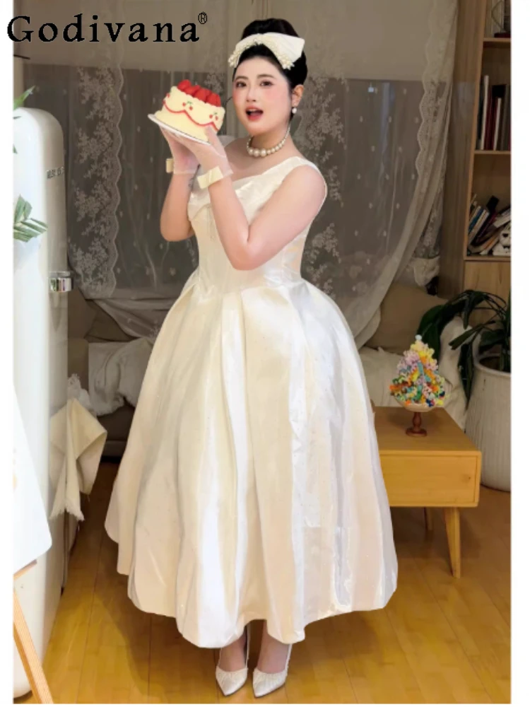 

Large Size Temperament French Retro White Pearl Suspender Dress Fashion High Waist A-line V-neck Age-reducing Princess Dresses