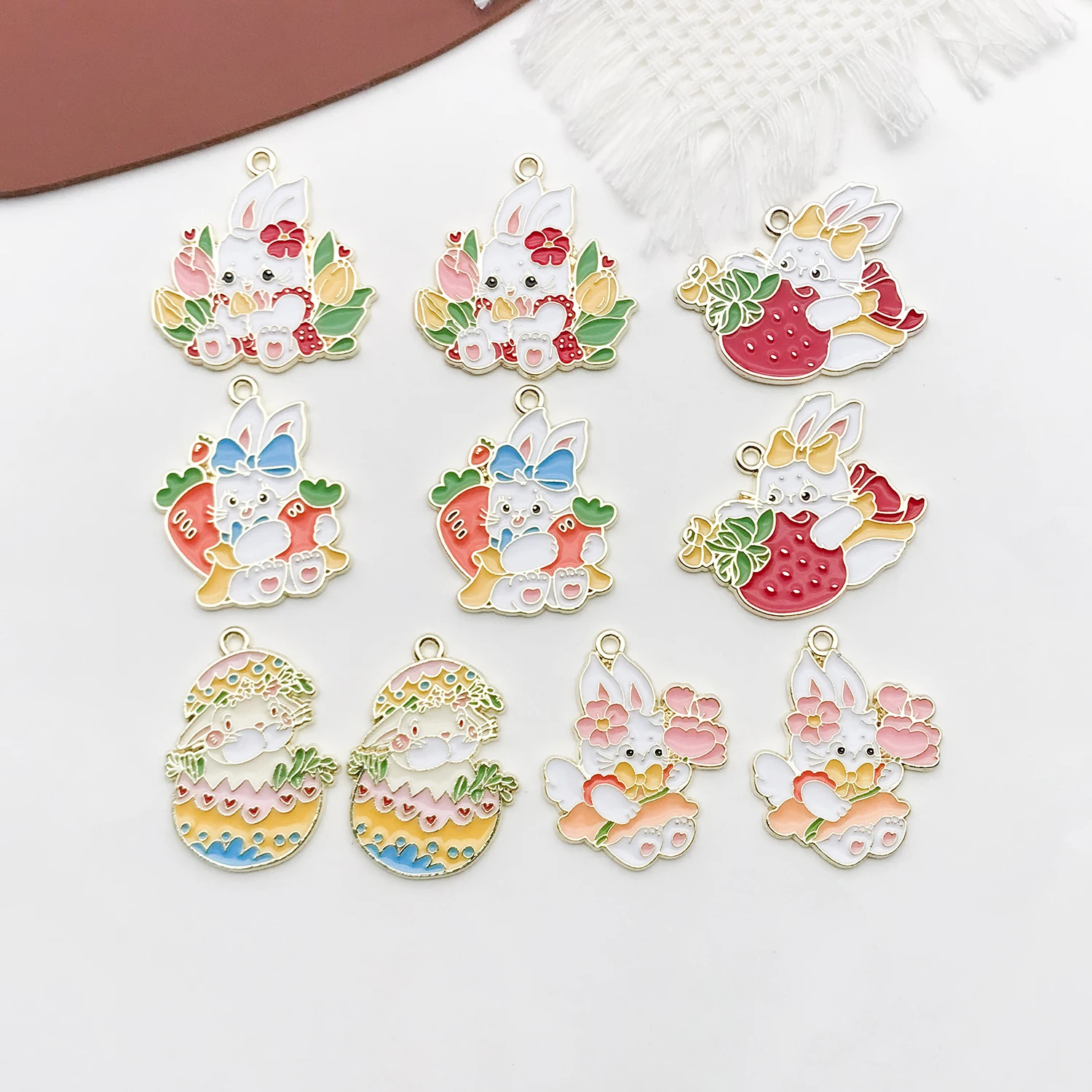 

10pcs/set of mixed drip oil Easter bunny pendant, DIY necklace, bracelet, earring, jewelry, Halloween Thanksgiving accessories.