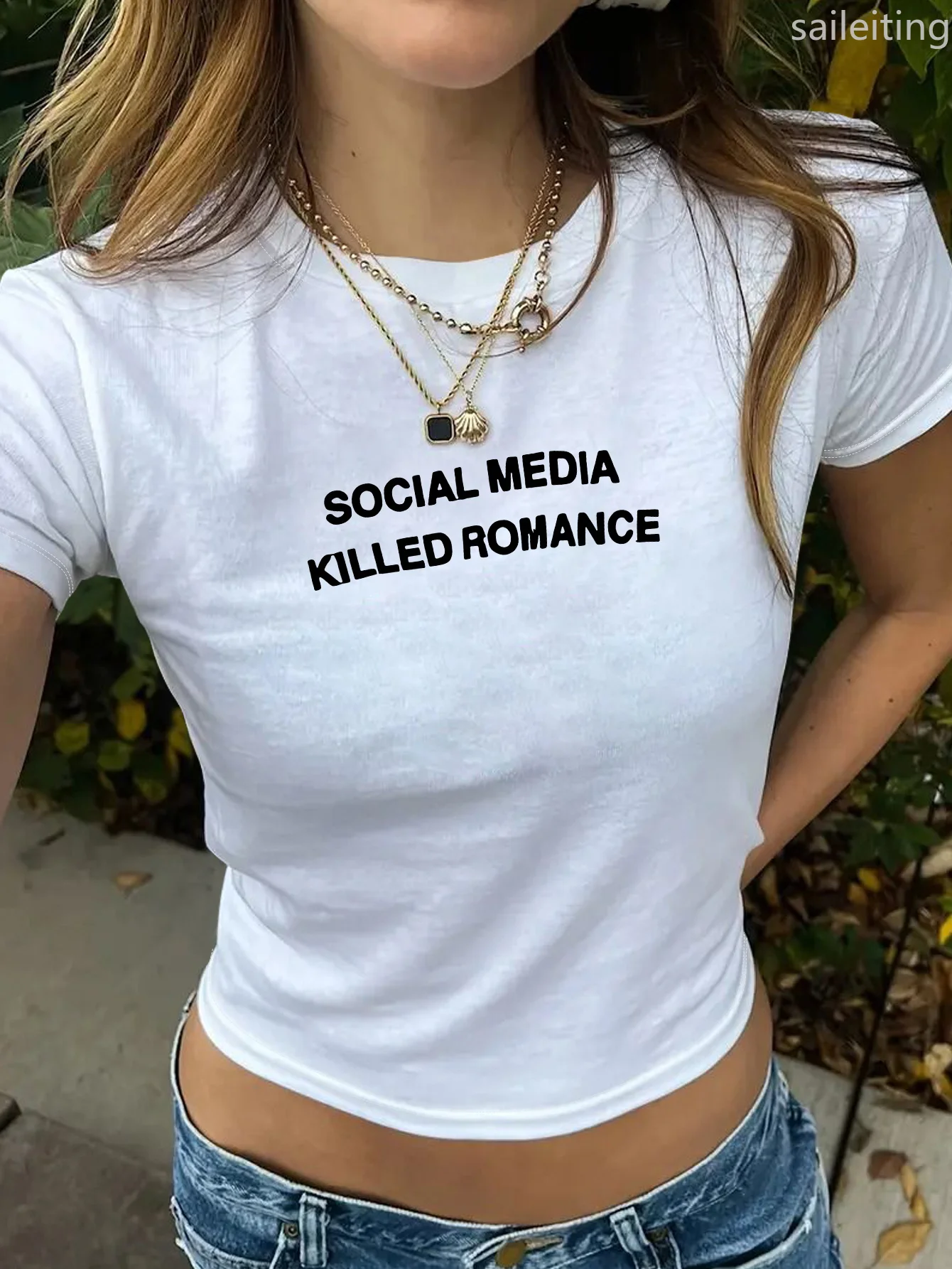 Women's Crop Top T-Shirt - 