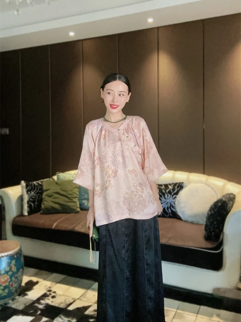 

Женский топ V-Ne Seven-Quarter Sve с шелковой вышивкой, боковыми разрезами и асимметричным подолом, мягкий и удобный китайский...