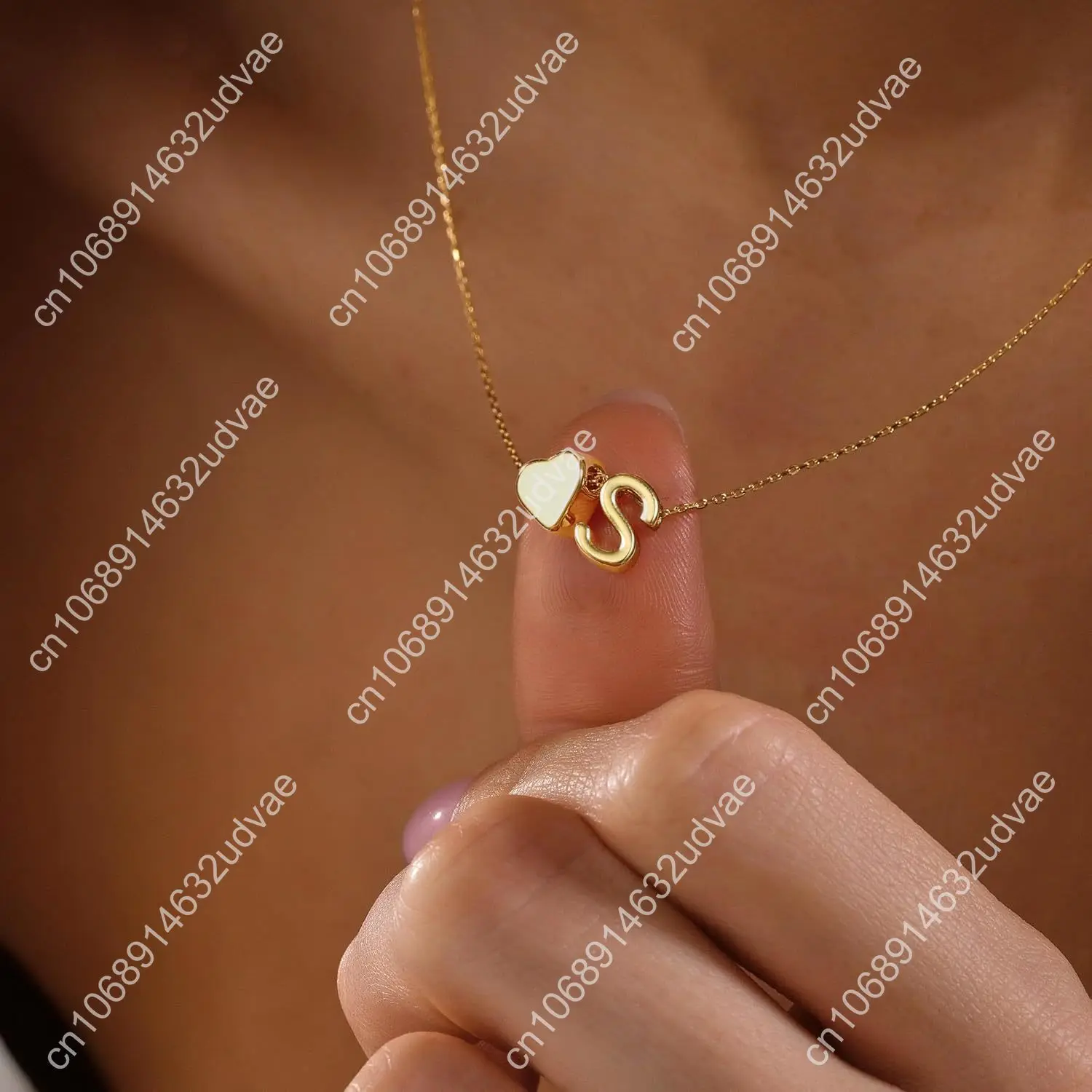 Ожерелье Turandoss с золотым/серебряным сердечком для женщин и девочек-подростков - 18-каратное позолоченное ожерелье с подвеской в виде буквы A-Z Изящное сердце Nec