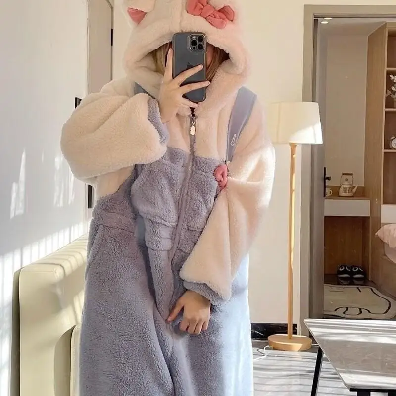 

Милая пижама Sanrio Hello Kitty из кораллового флиса для женщин, повседневная домашняя одежда, осень-зима 2026, новая, на флисовой подкладке, утолщенная, теплая