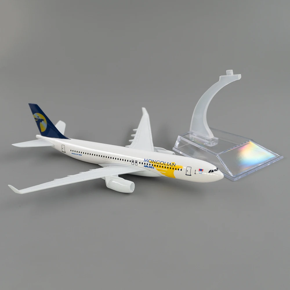 

Масштабная модель самолета Boeing 767 (1/400) 16 см, Монгольские авиалинии, из сплава, игрушка-подарок для коллекции, украшение для стола