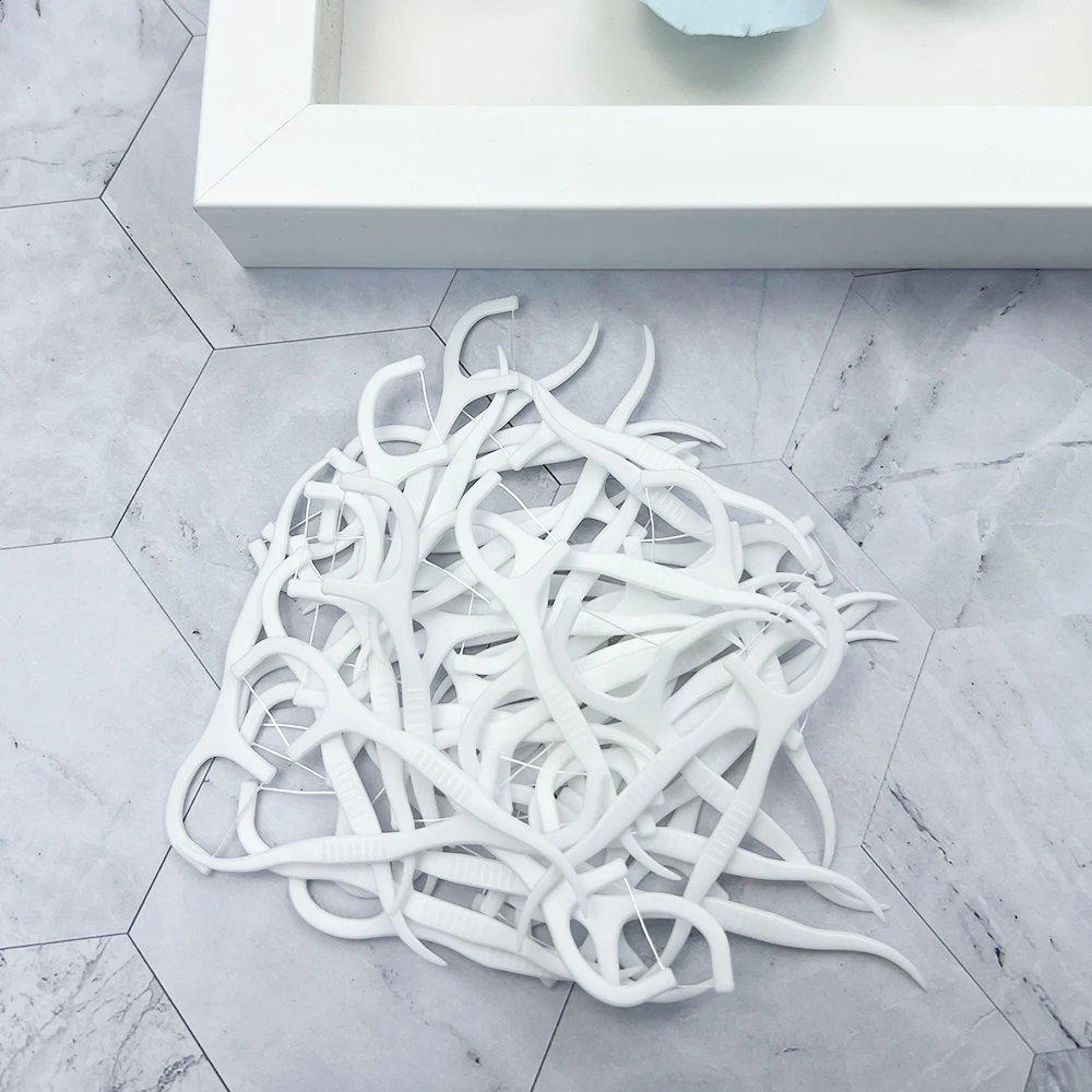 100pcs Dental Floss Picks and Plastic Toothpicks for One-time Cleaning of Dental Gaps-Oral Care For Cleaning Between Teeth