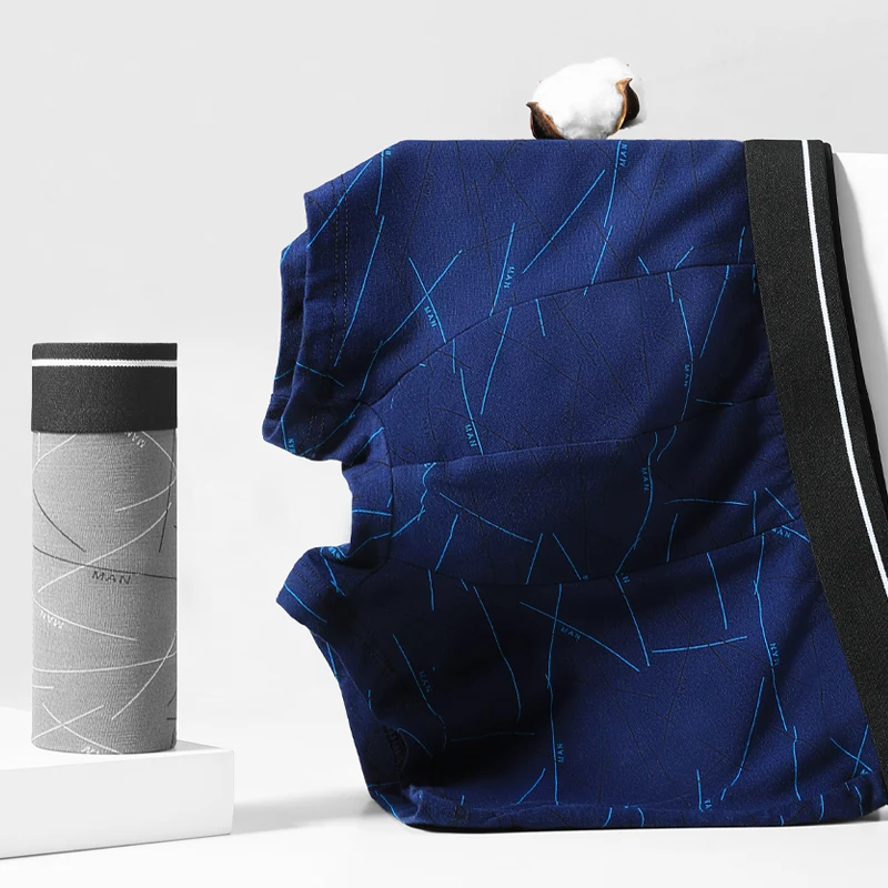 2 buah pakaian dalam pria. Celana boxer katun pria. Mereka berbentuk tipis untuk musim panas. Celana dalam ini cocok untuk olahraga pria